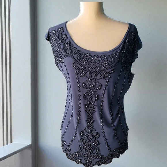 Dressbarn Collection Sz PL Gray Embellished sleeveless top scalloped whimsy - Picture 2 of 8